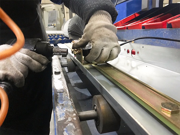 日立电梯使用台湾91视频精选气动工具