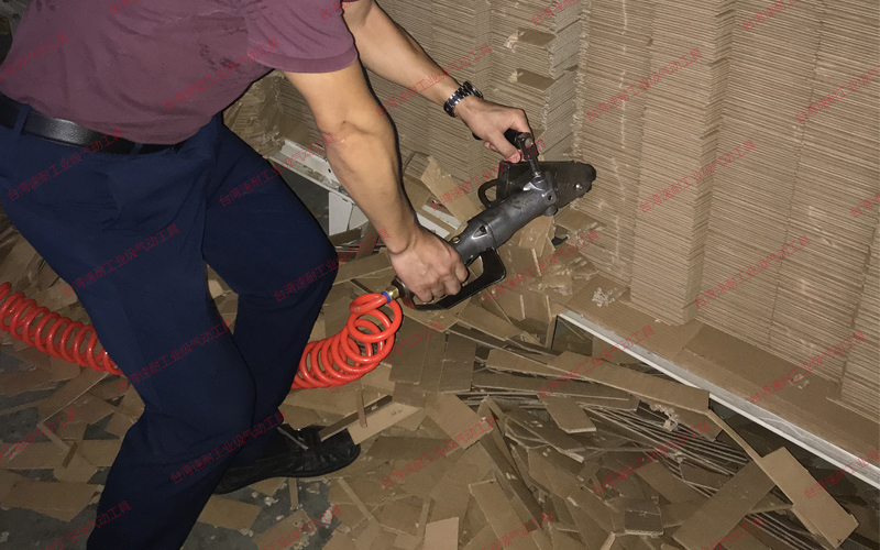 台湾91视频精选清废机纸箱使用