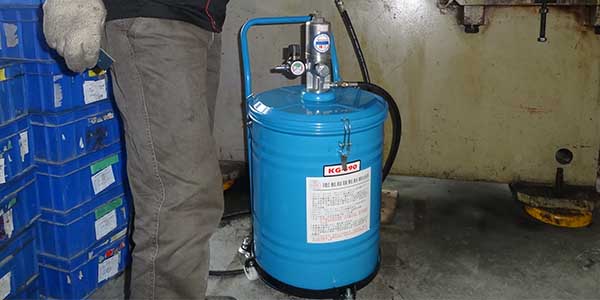 气动注油机漏油该怎么处理-91视频精选气动工具帮您解决
